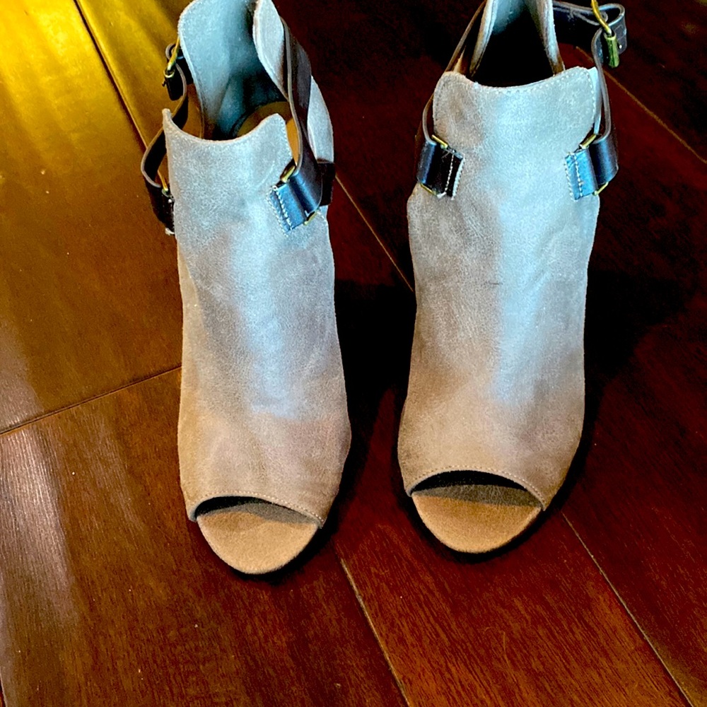 Soda brand booties
